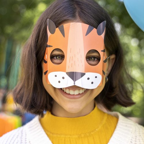 kid-having-fun-jungle-party (1)